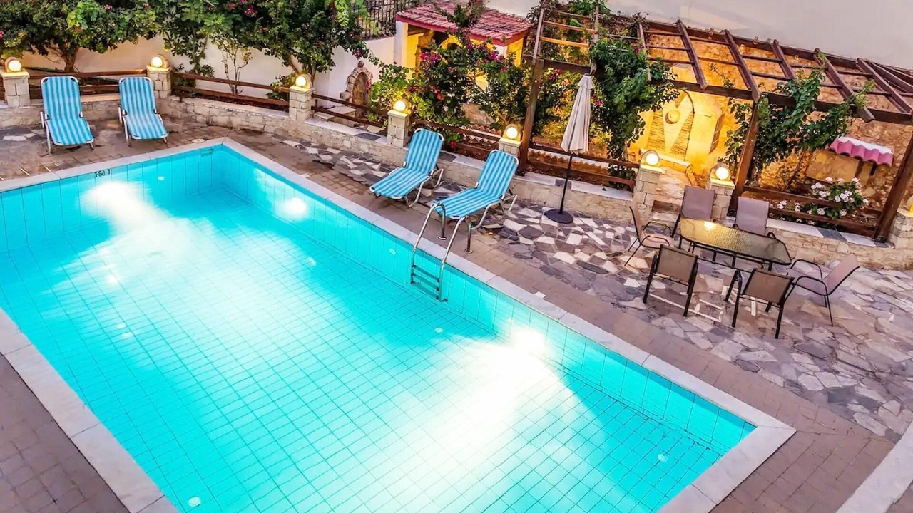 Photo of Outdoor in Roussospiti