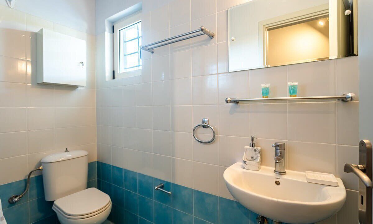 Photo of Bathroom in Kitries