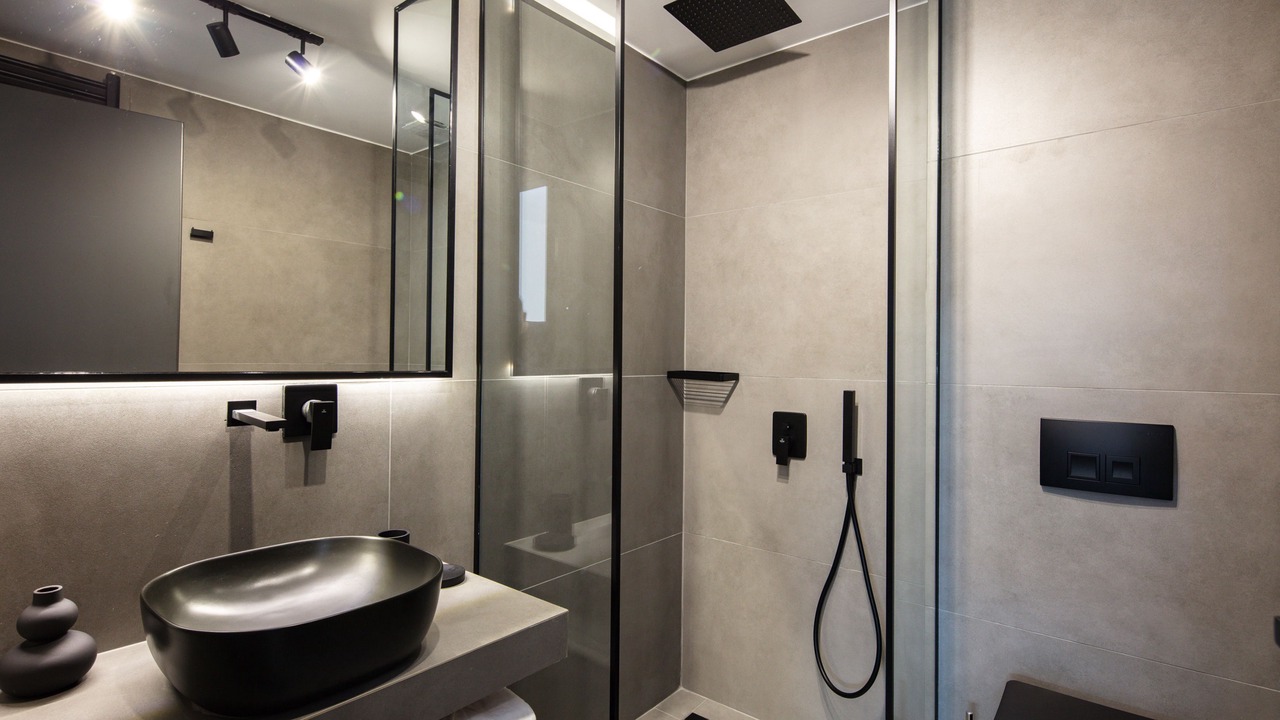 Photo of Bathroom in Platanias Town