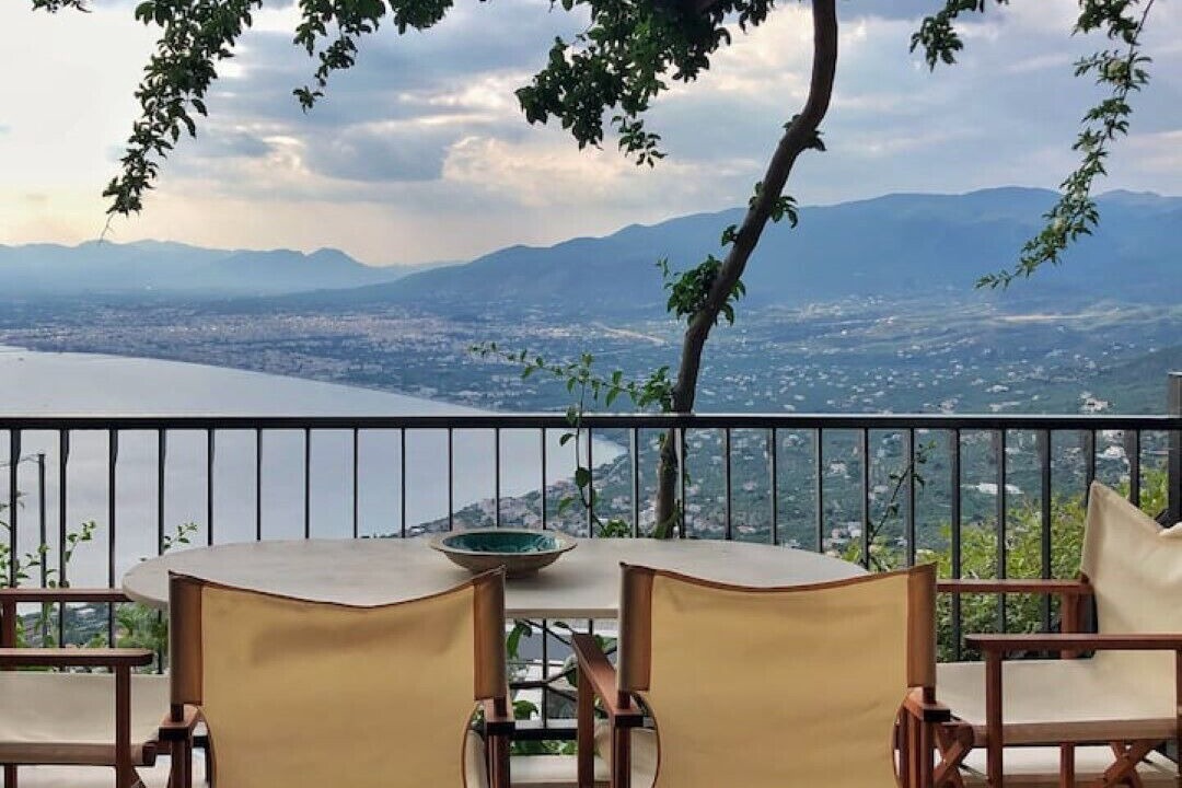 Photo of Outdoor in Diasella