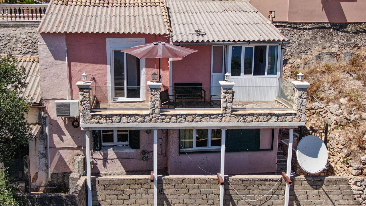 Photo of Outdoor in Lakones