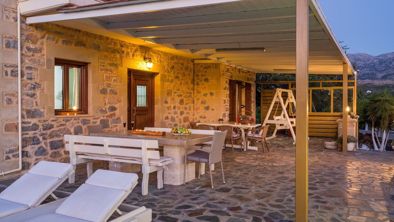 Photo of Patio Balcony in Embrosneros