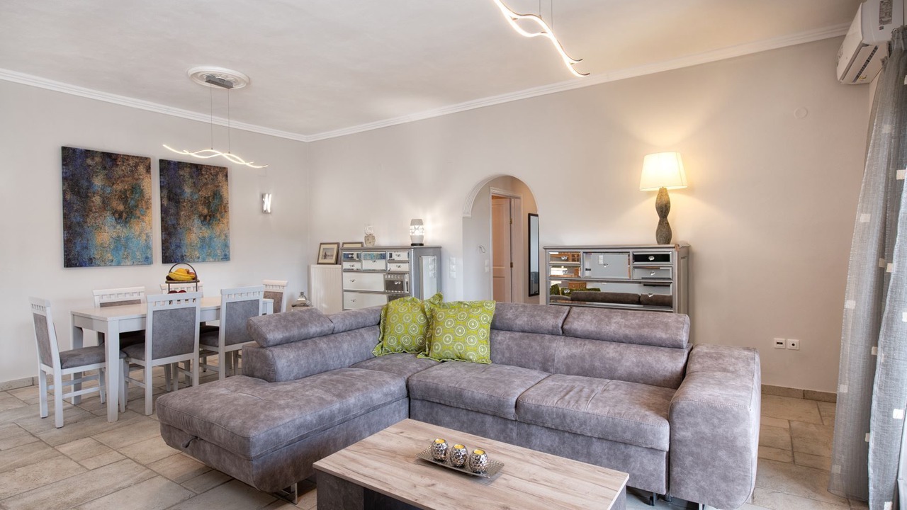 Photo of Livingroom in Afra