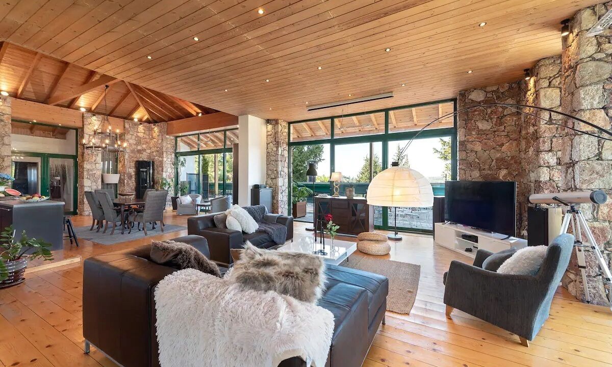 Photo of Livingroom in Salakos
