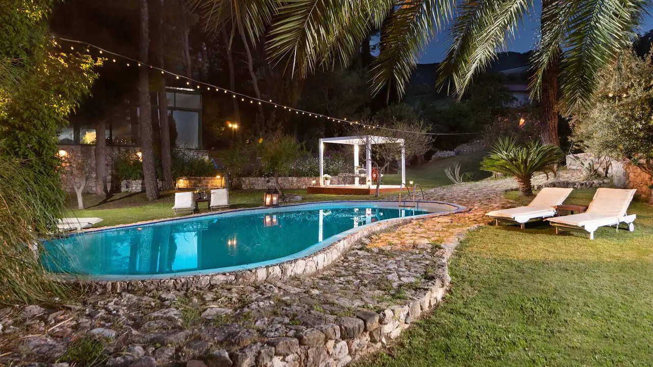 Photo of Outdoor in Salakos