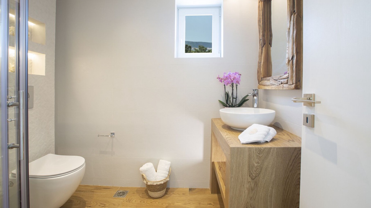 Photo of Bathroom in Spanokhorion