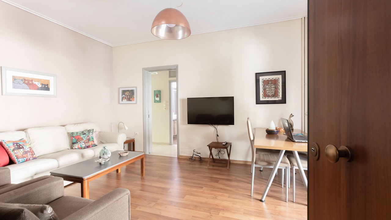 Photo of Livingroom in Neos Kosmos