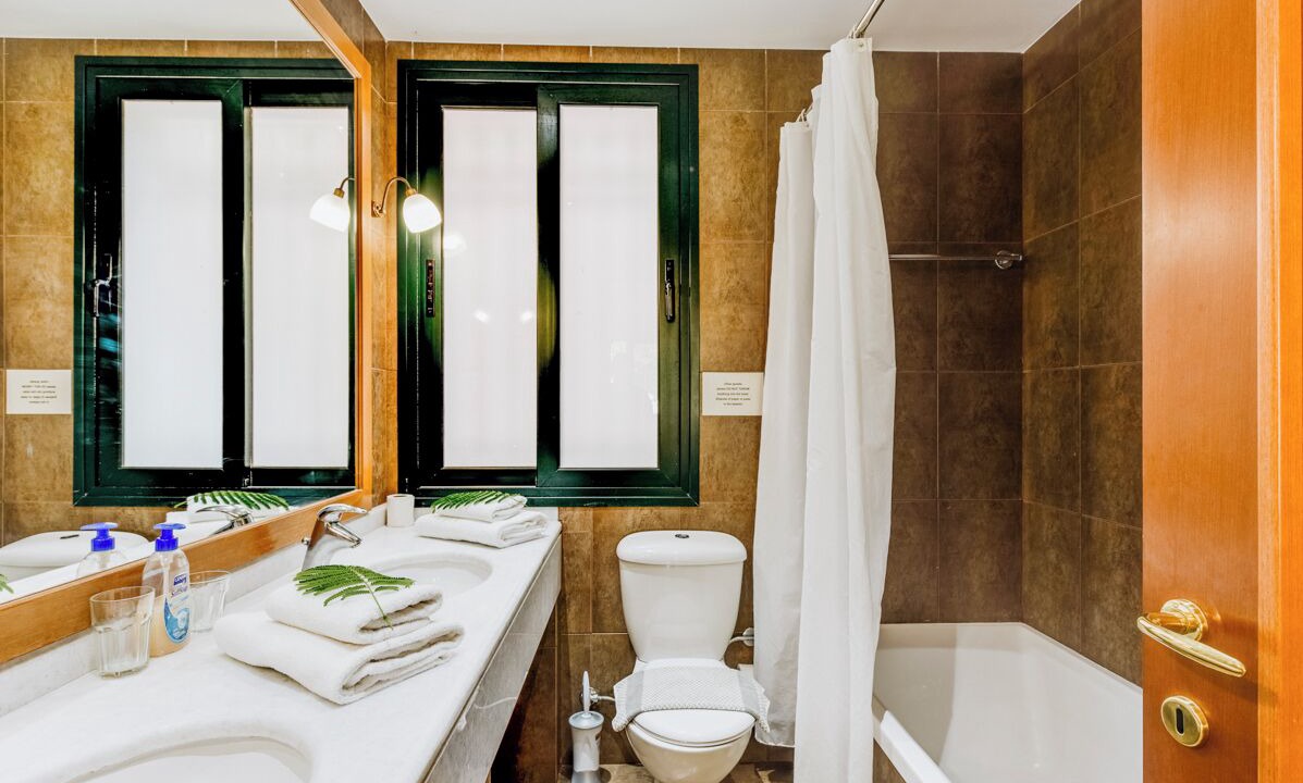 Photo of Bathroom in Pelekas