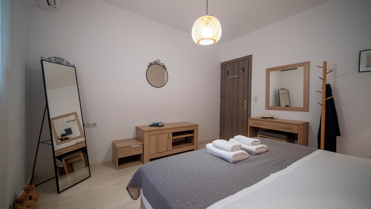 Photo of Bedroom in Matala