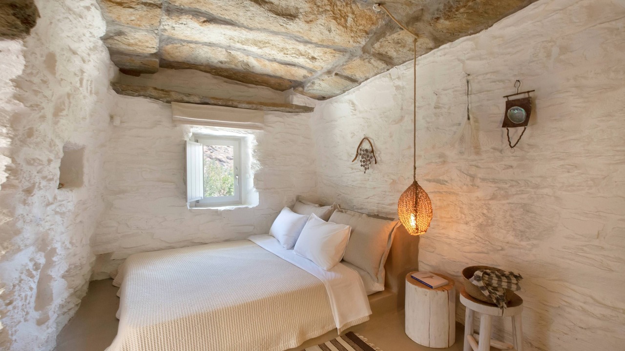 Photo of Bedroom in Kea