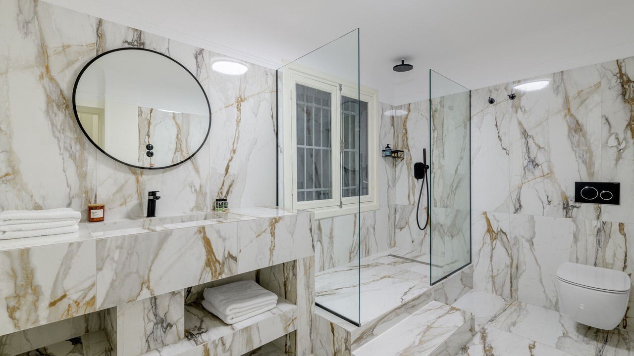 Photo of Bathroom in Plaka