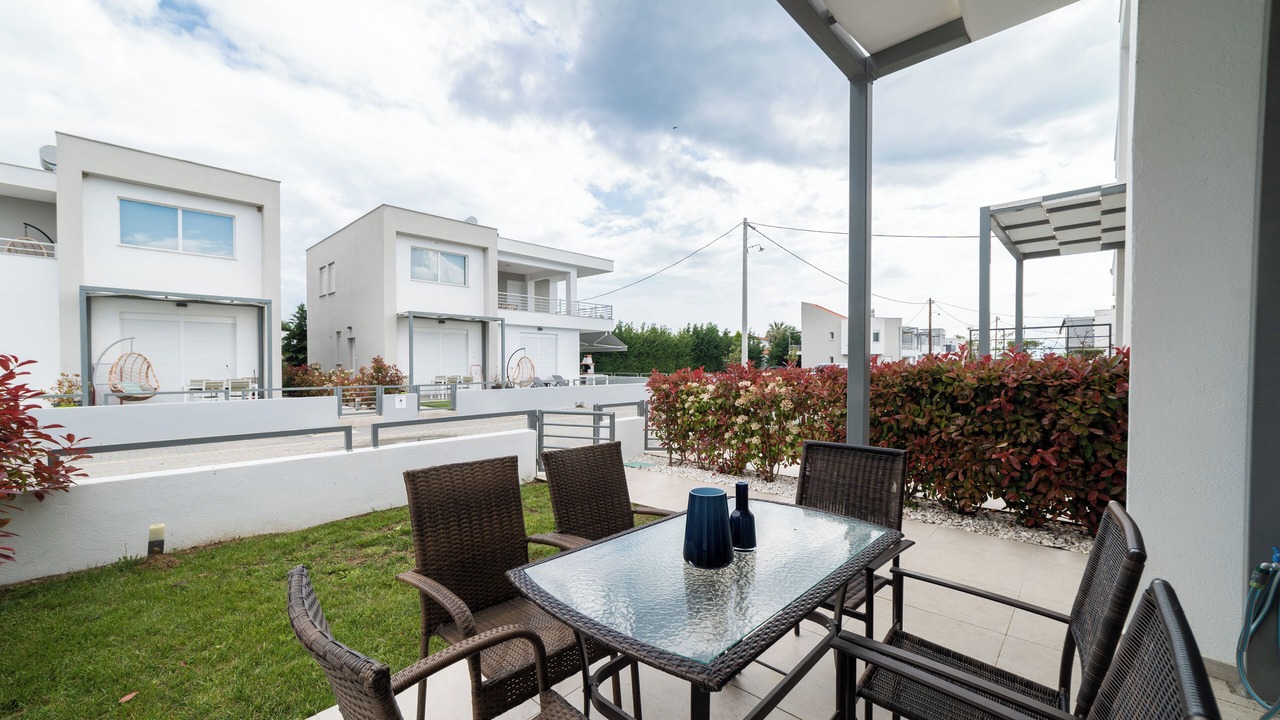 Photo of Patio Balcony in Paralia Ofryniou
