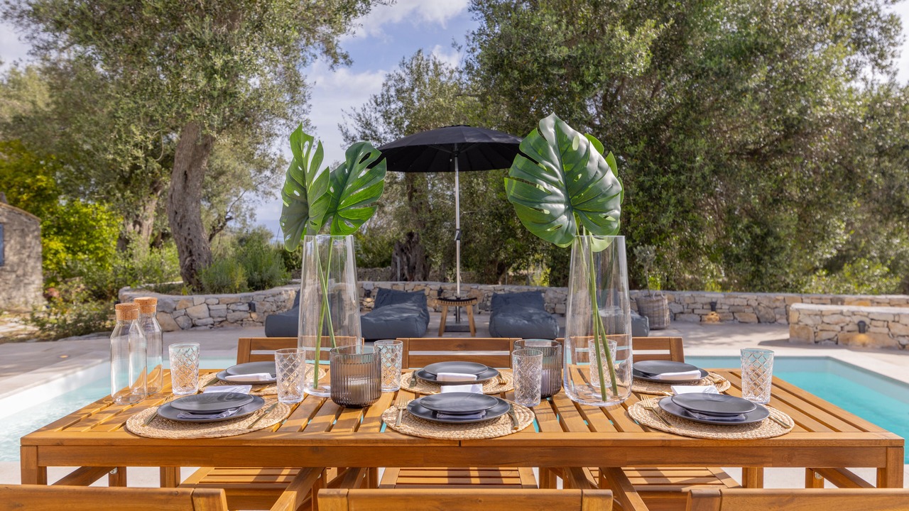 Photo of Outdoor in Longos