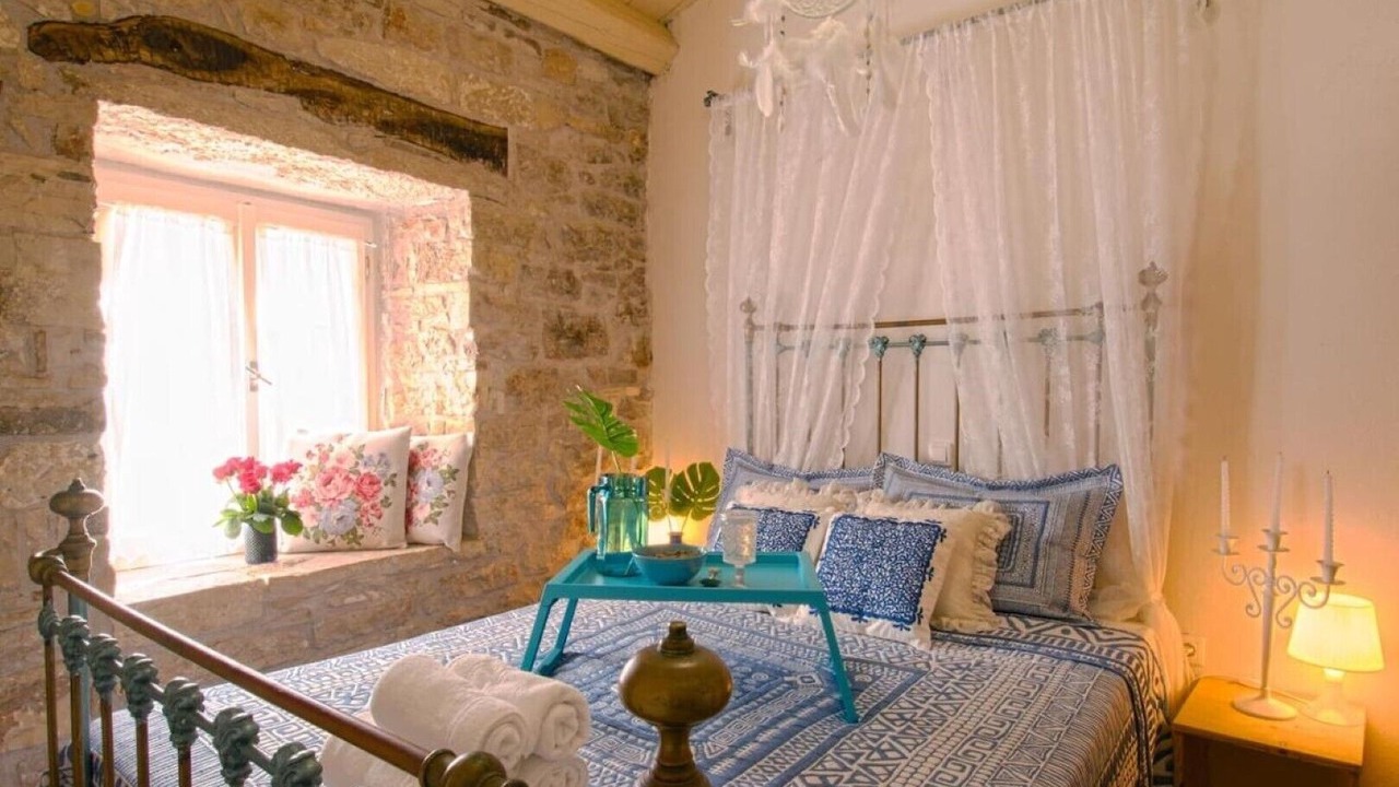 Photo of Bedroom in Longos
