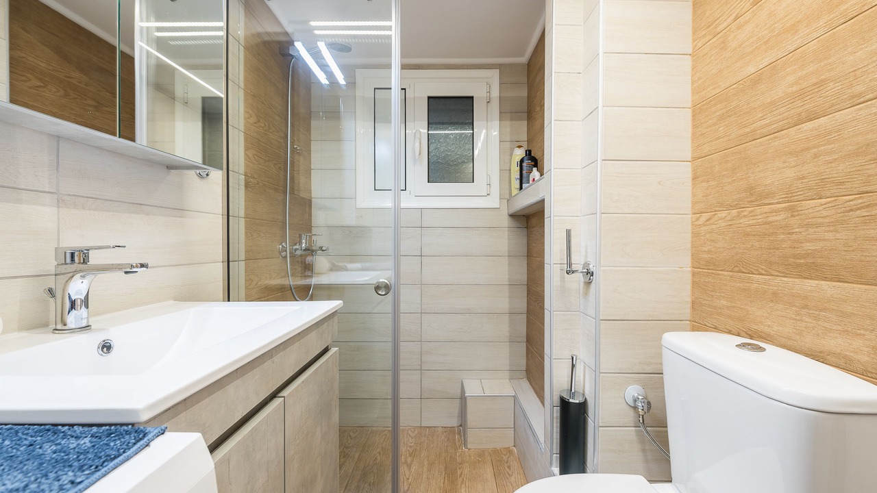 Photo of Bathroom in Omonia