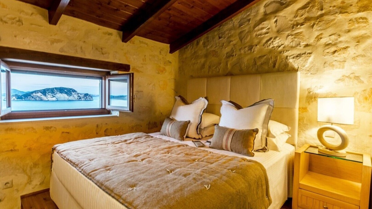 Photo of Bedroom in Marathias