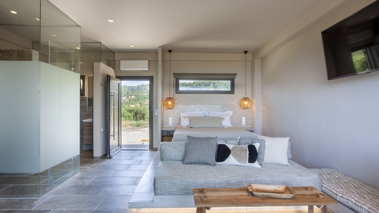Photo of Bedroom in Parthenonas