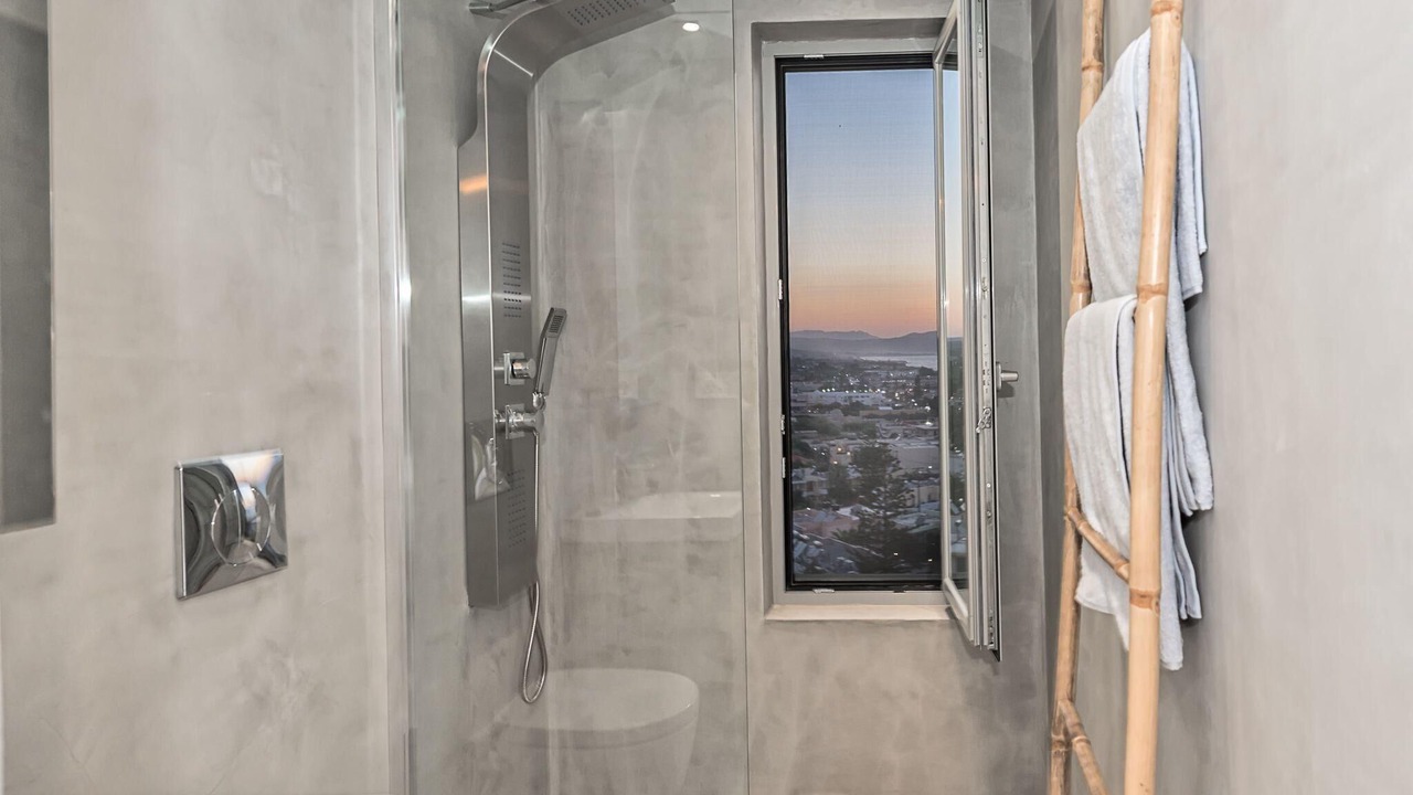 Photo of Bathroom in Platanias Town