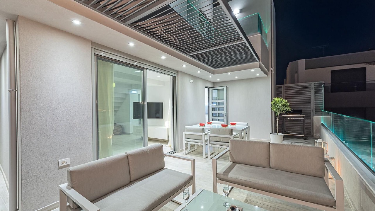 Photo of Patio Balcony in Platanias Town