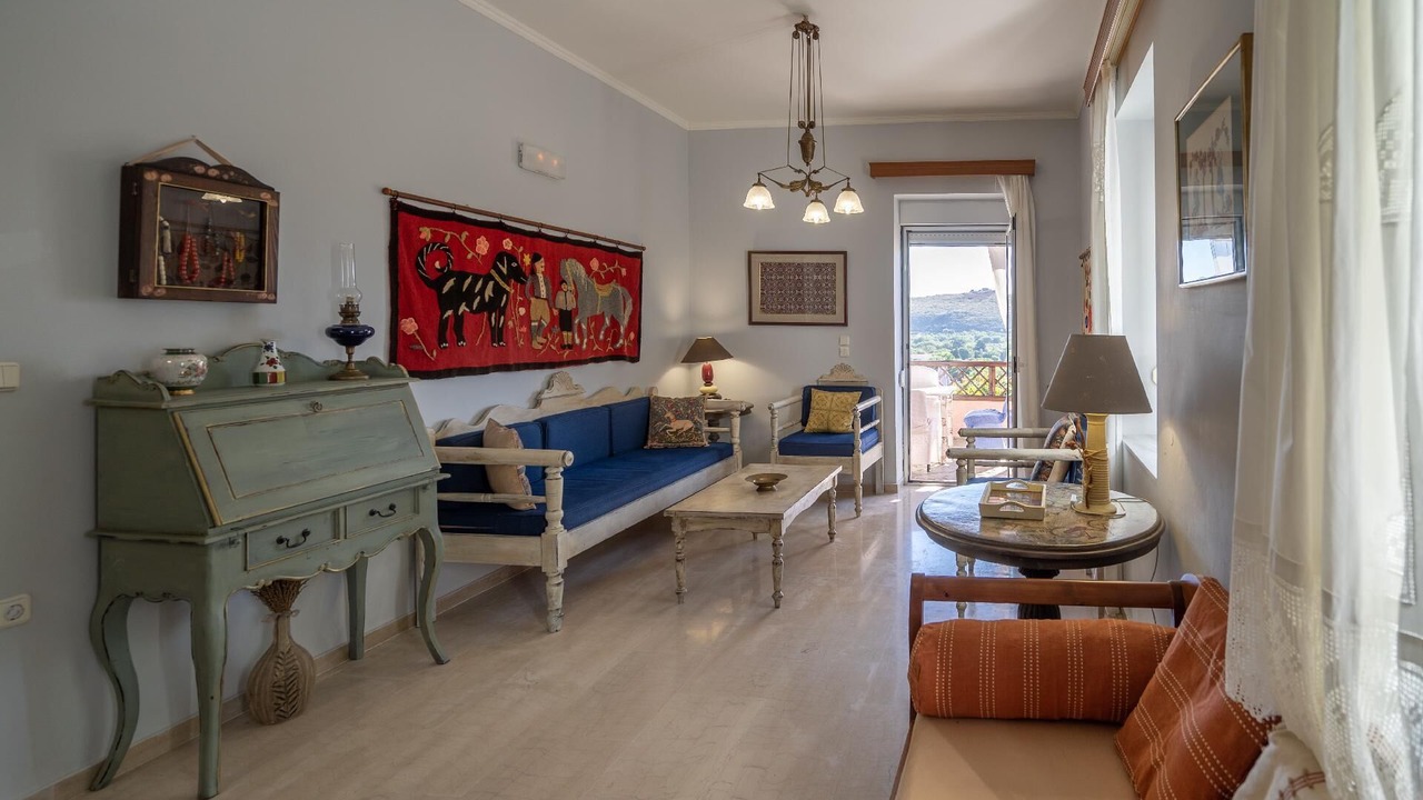 Photo of Bedroom in Armenoi