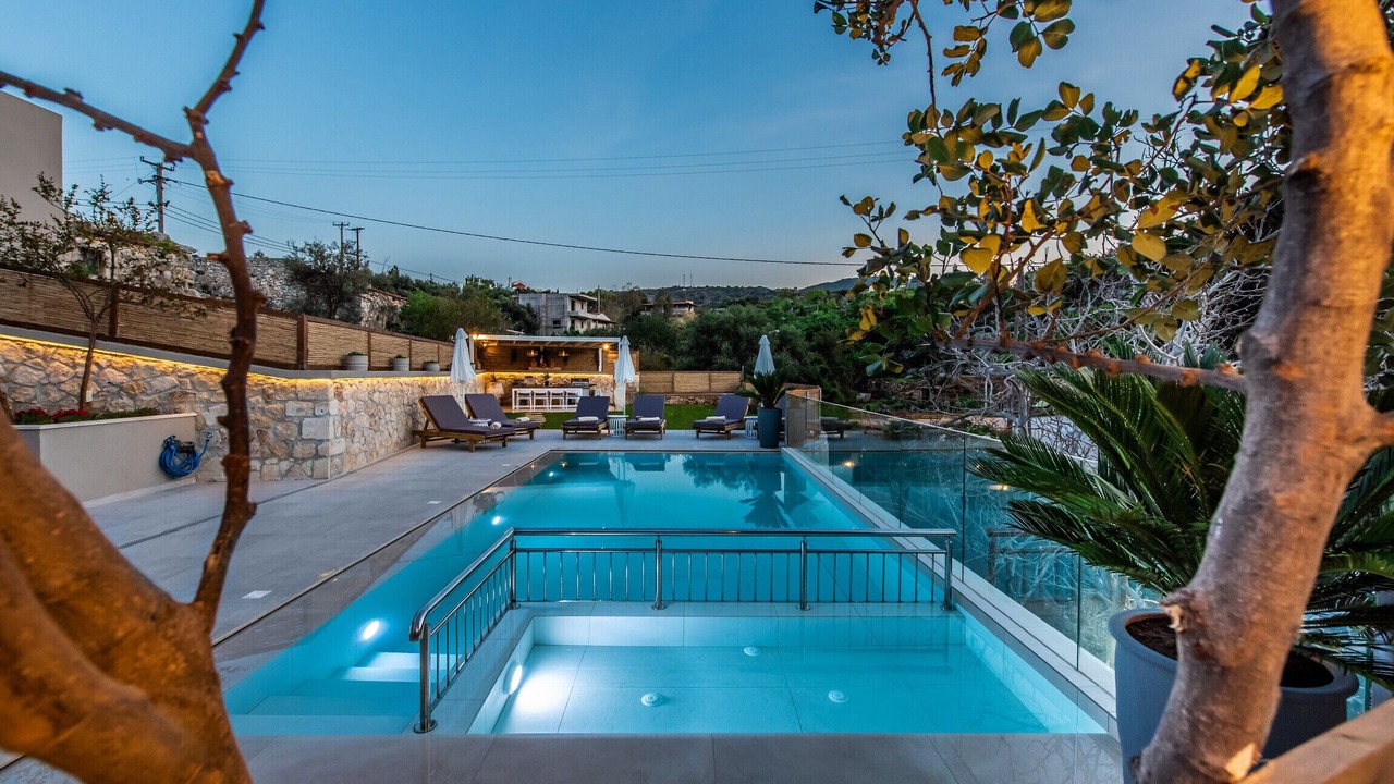 Photo of Outdoor in Gerani