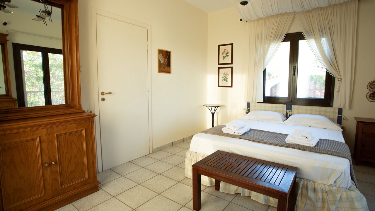 Photo of Bedroom in Lavreotiki