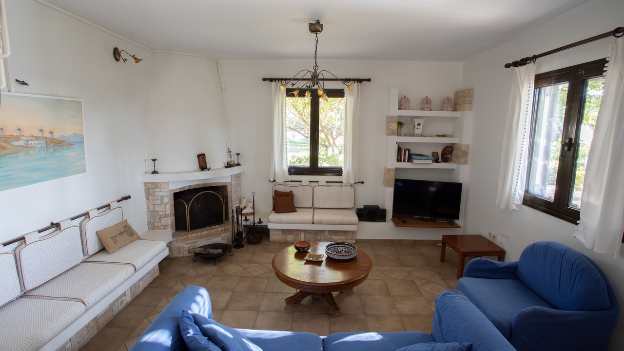 Photo of Livingroom in Lavreotiki