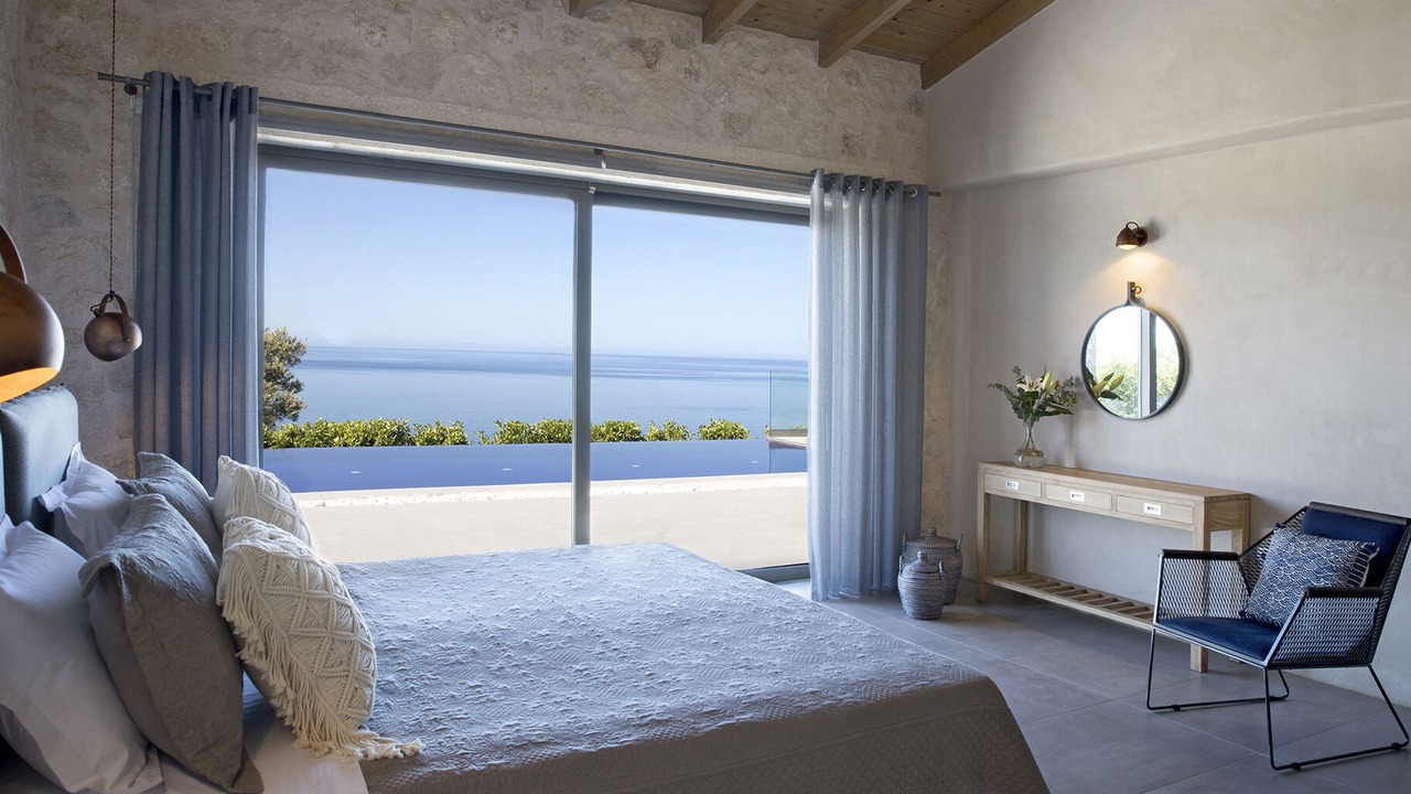 Photo of Bedroom in Plateies