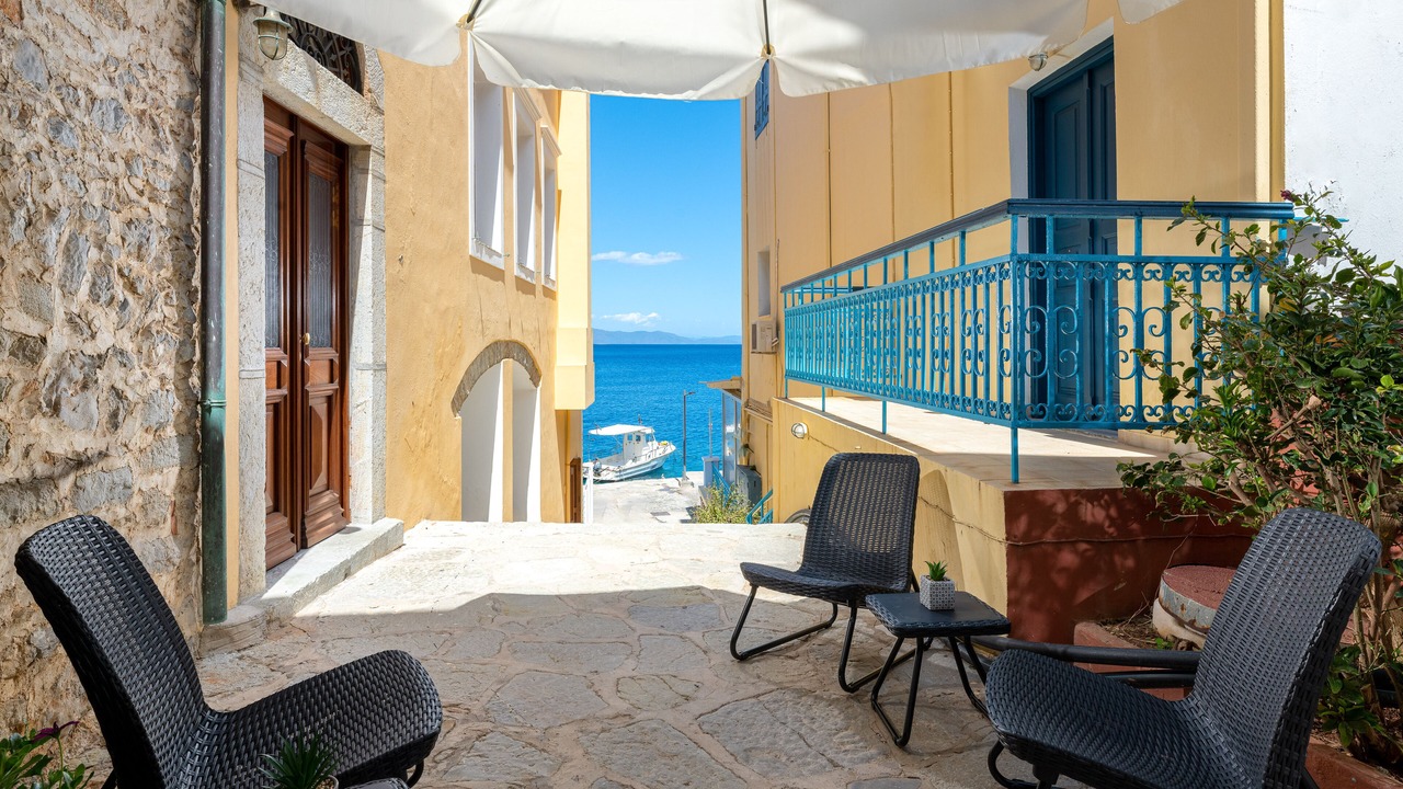 Photo of Bedroom in Symi