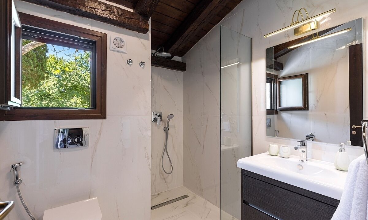 Photo of Bathroom in Vassilatika