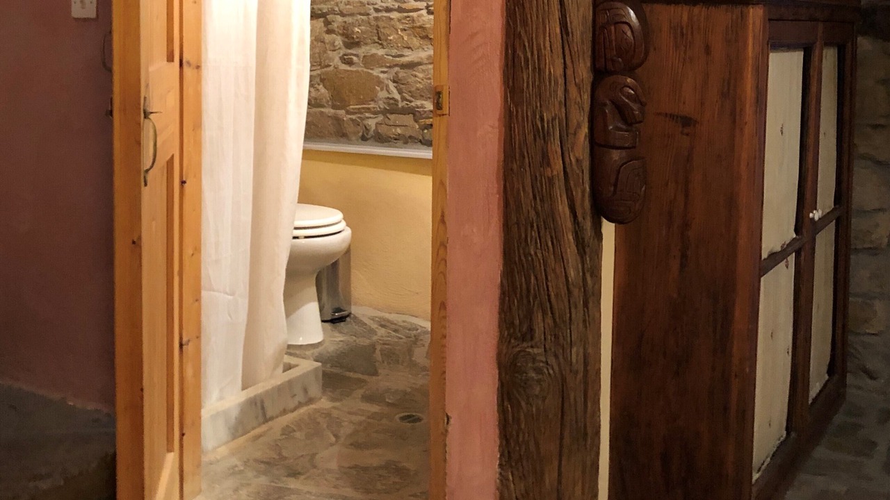 Photo of Bathroom in Volissos