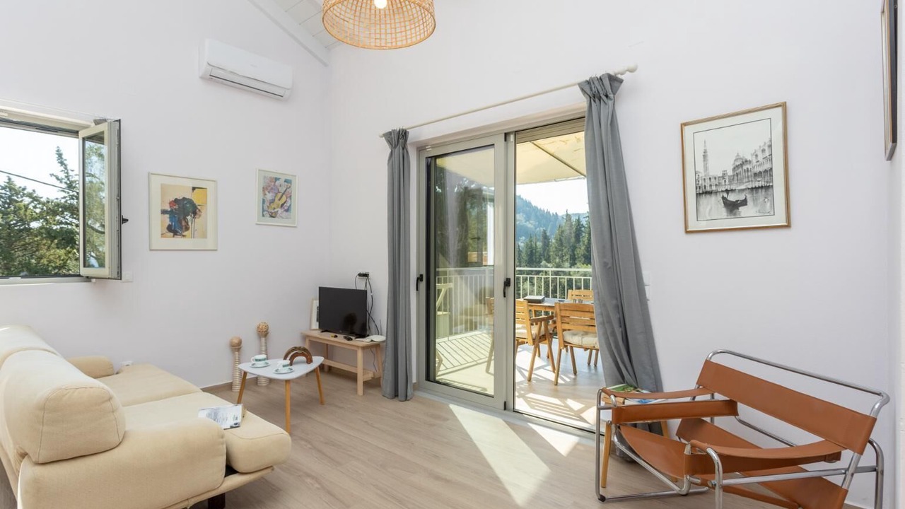 Photo of Bedroom in Koutsi