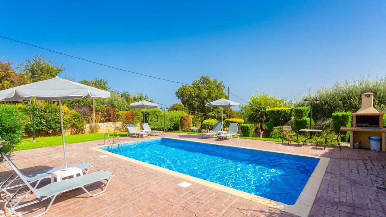 Photo of Outdoor in Gerani