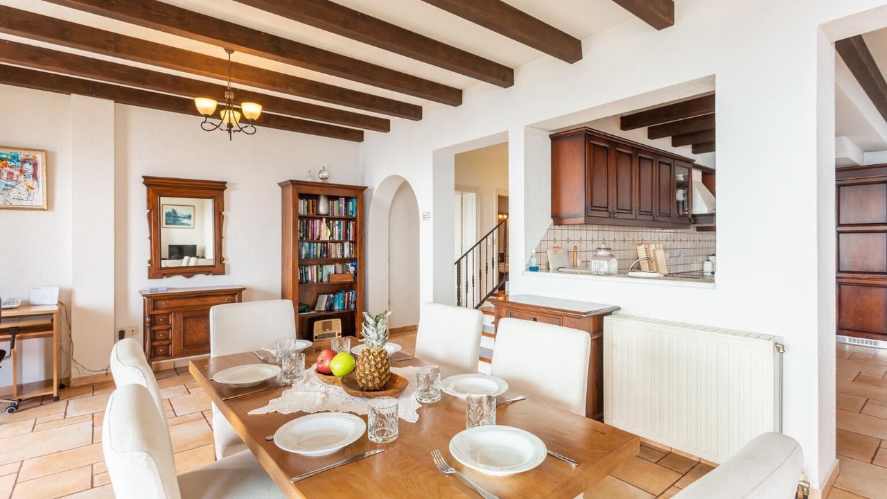 Photo of Livingroom in Petaleia