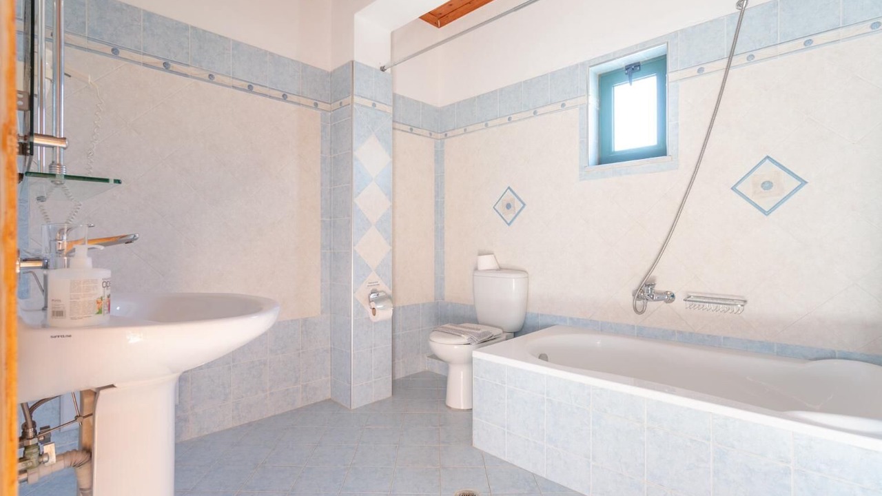 Photo of Bathroom in Fragkokastello