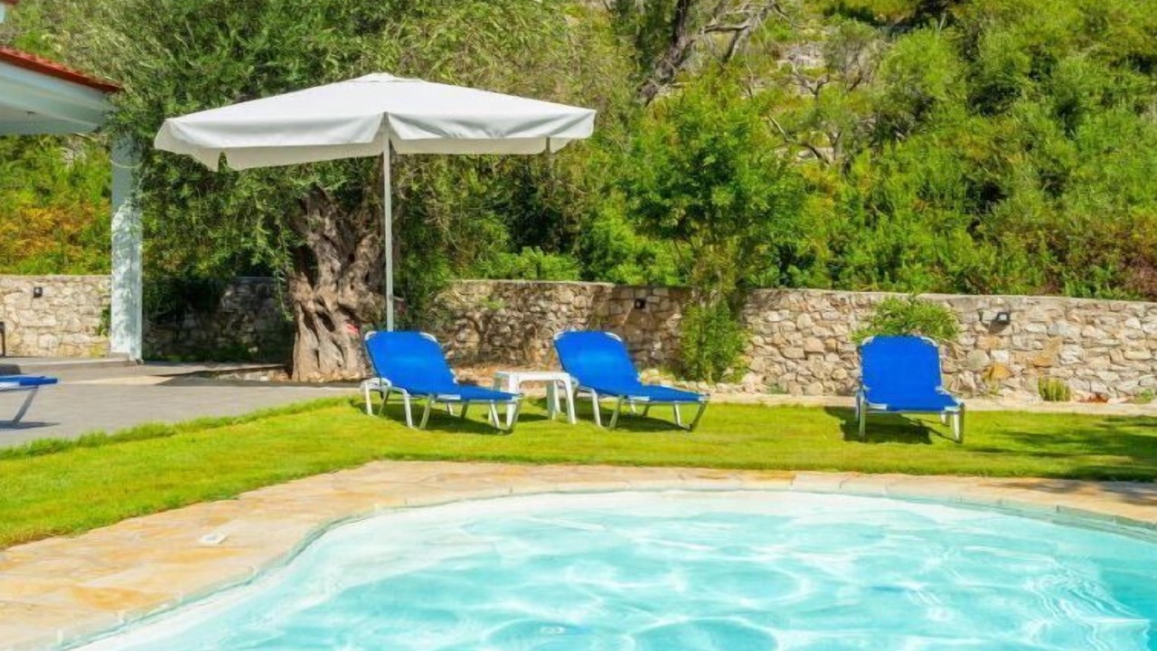 Photo of Outdoor in Longos