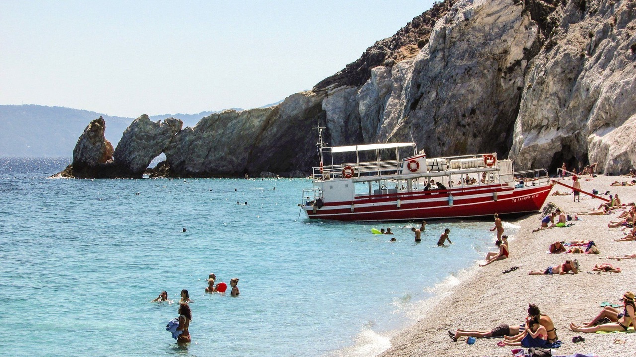 Photo of Others in Frourion