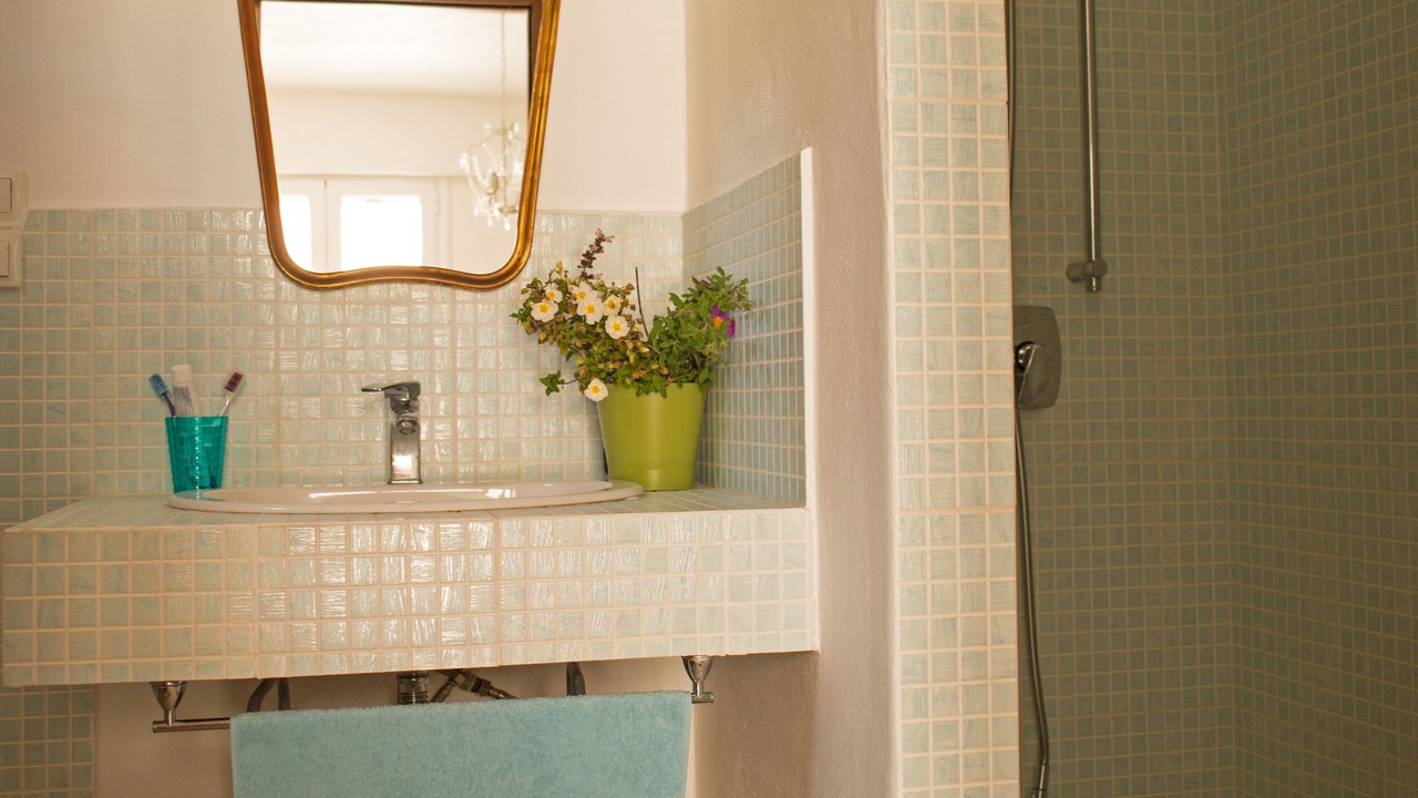 Photo of Bathroom in Ano Volimes