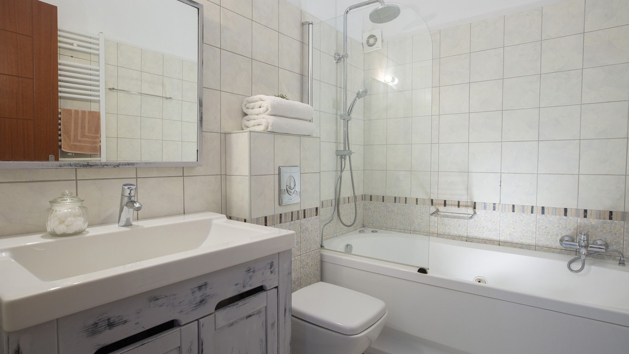 Photo of Bathroom in Pondi