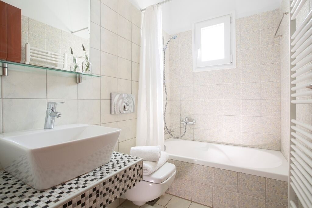 Photo of Bathroom in Pondi