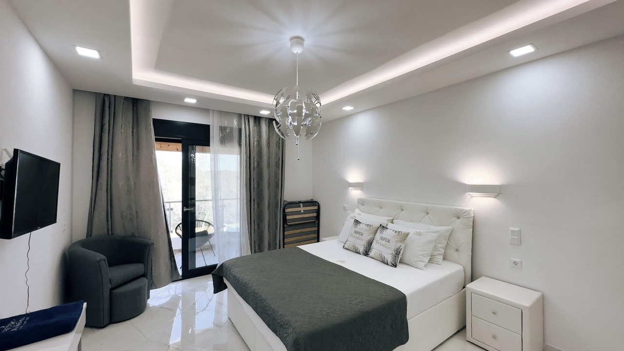 Photo of Bedroom in Messonghi