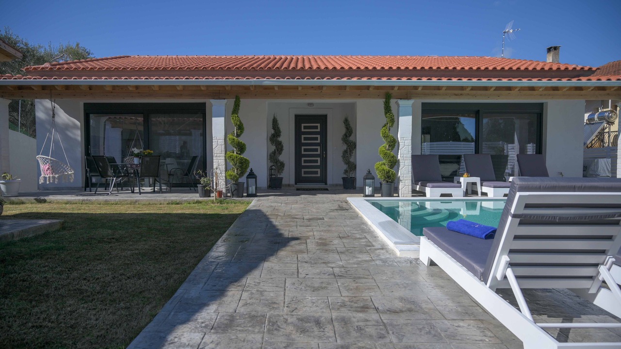 Photo of Outdoor in Messonghi