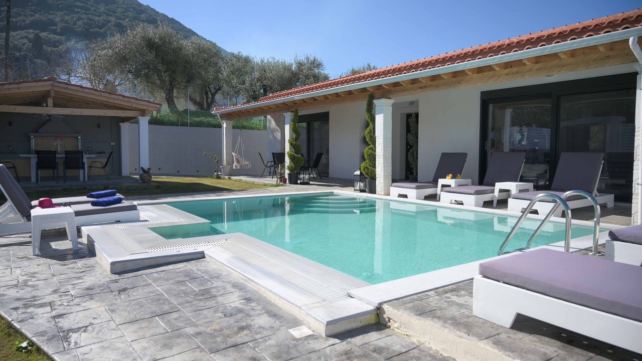 Photo of Outdoor in Messonghi