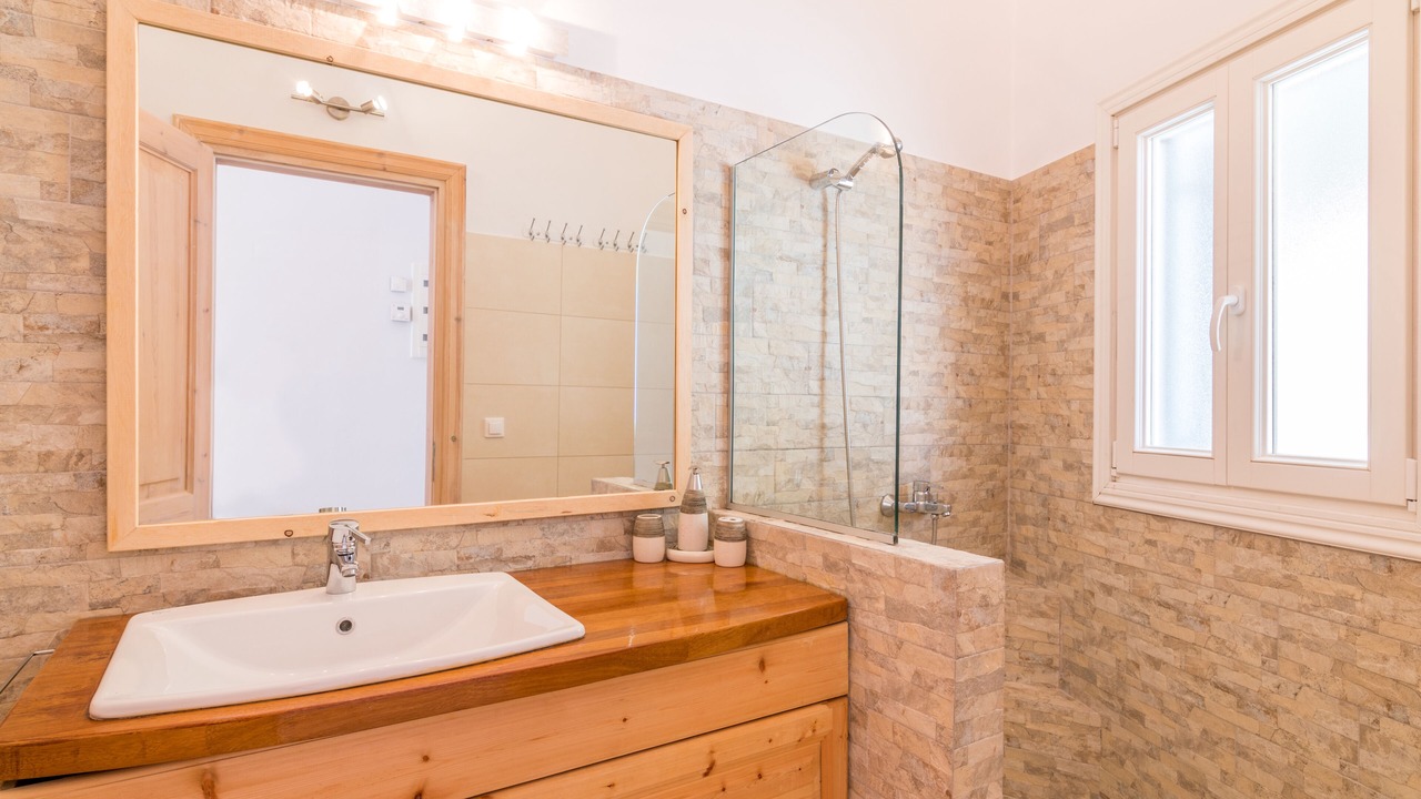 Photo of Bathroom in Lakka