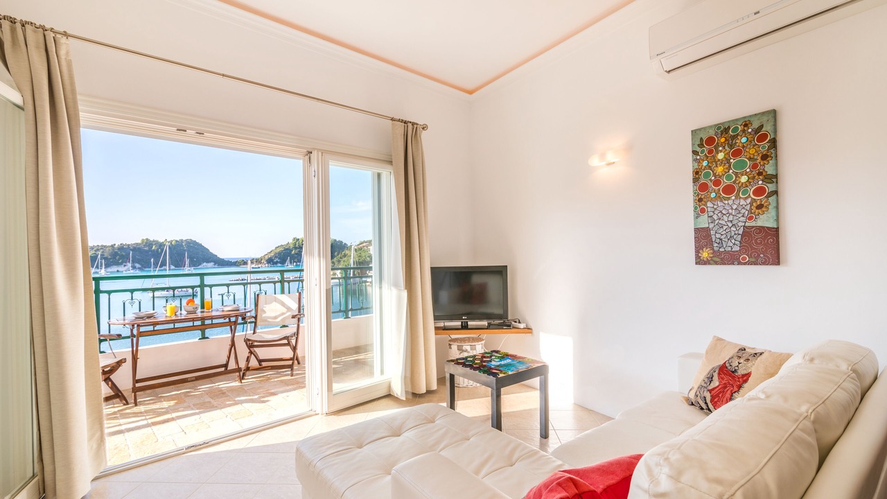 Photo of Livingroom in Lakka