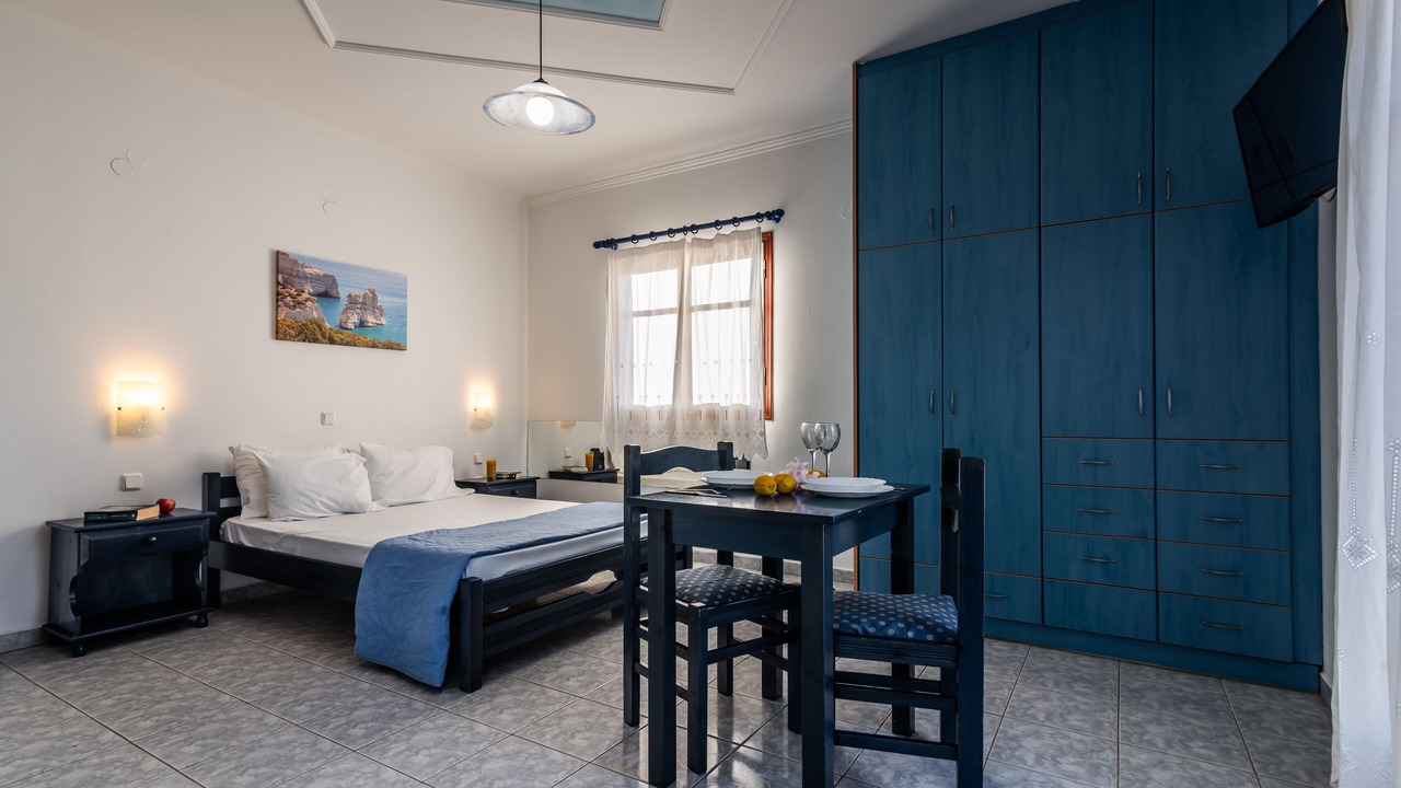 Photo of Bedroom in Adamas