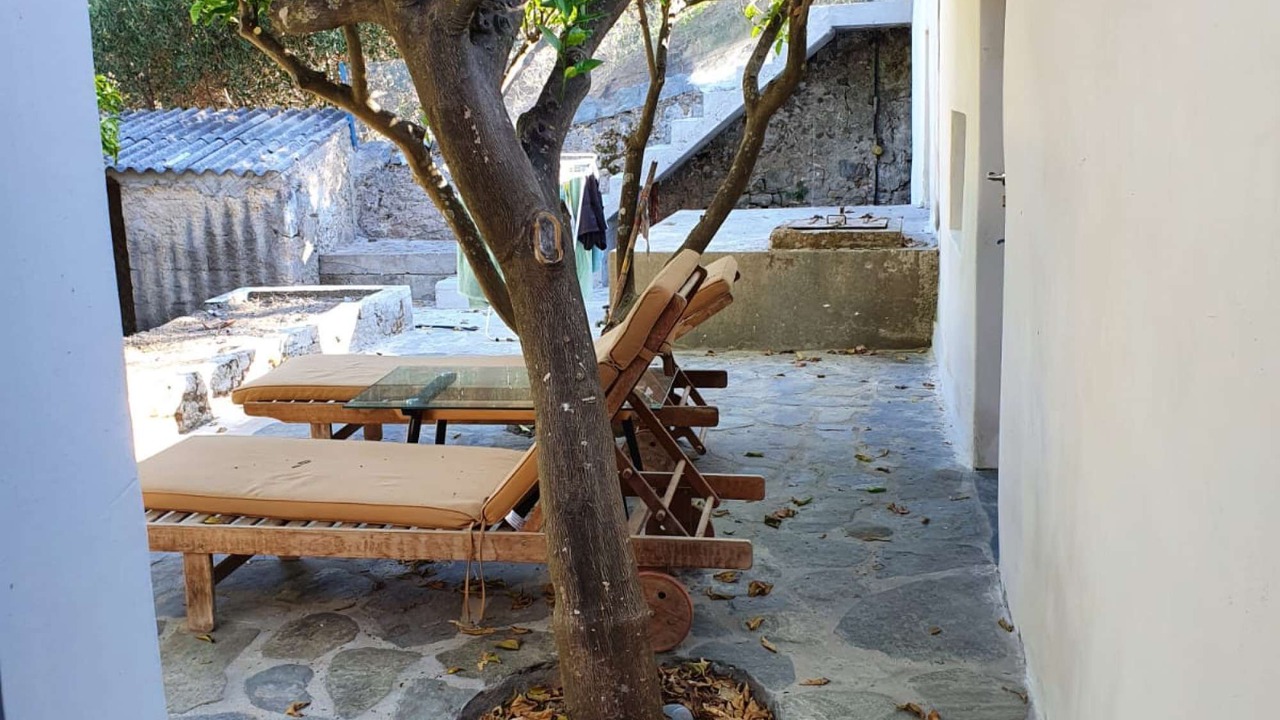 Photo of Patio Balcony in Karavas