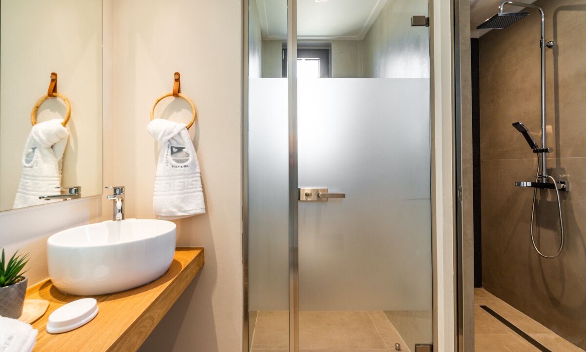 Photo of Bathroom in Acharavi