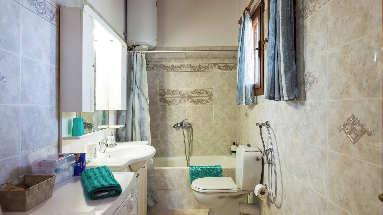 Photo of Bathroom in Kavros
