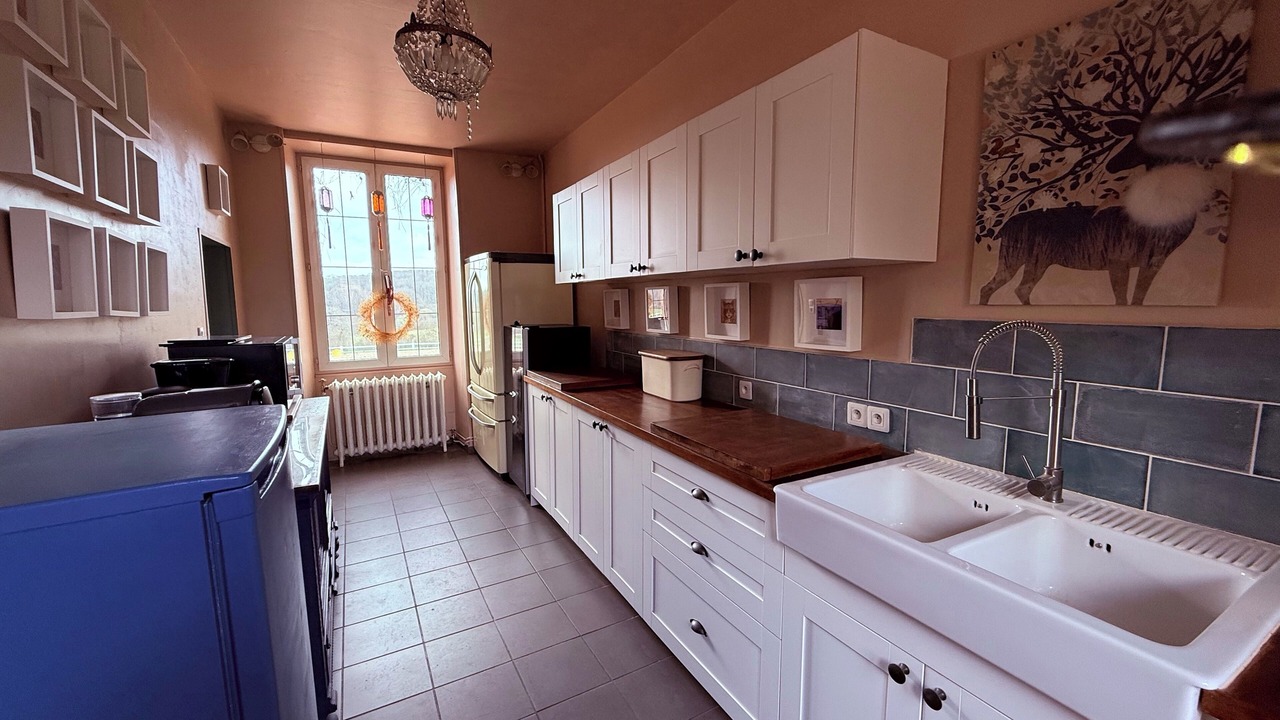 Photo of Kitchen in Saint-Sulpice-le-Gueretois